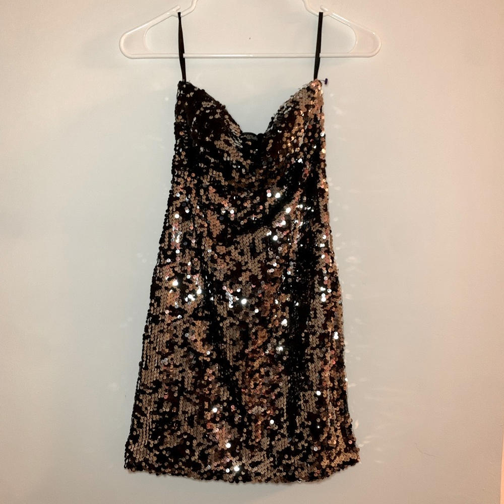 Sweetheart sequence strapless dress